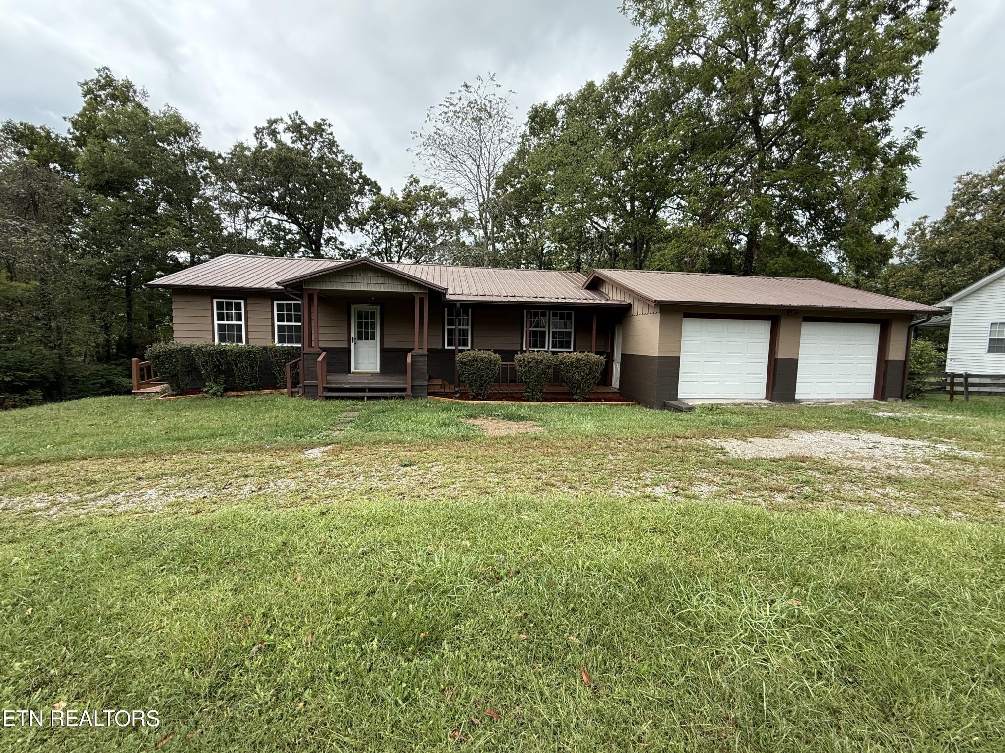 822 Allardt Hwy