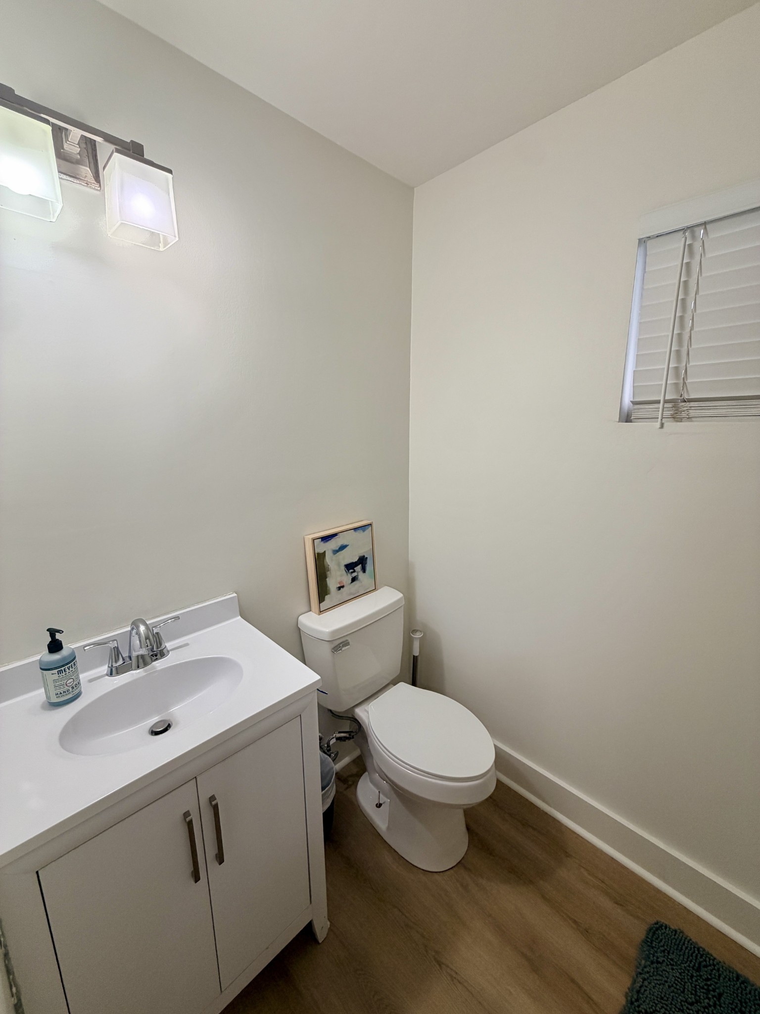 803 Hillview Hts