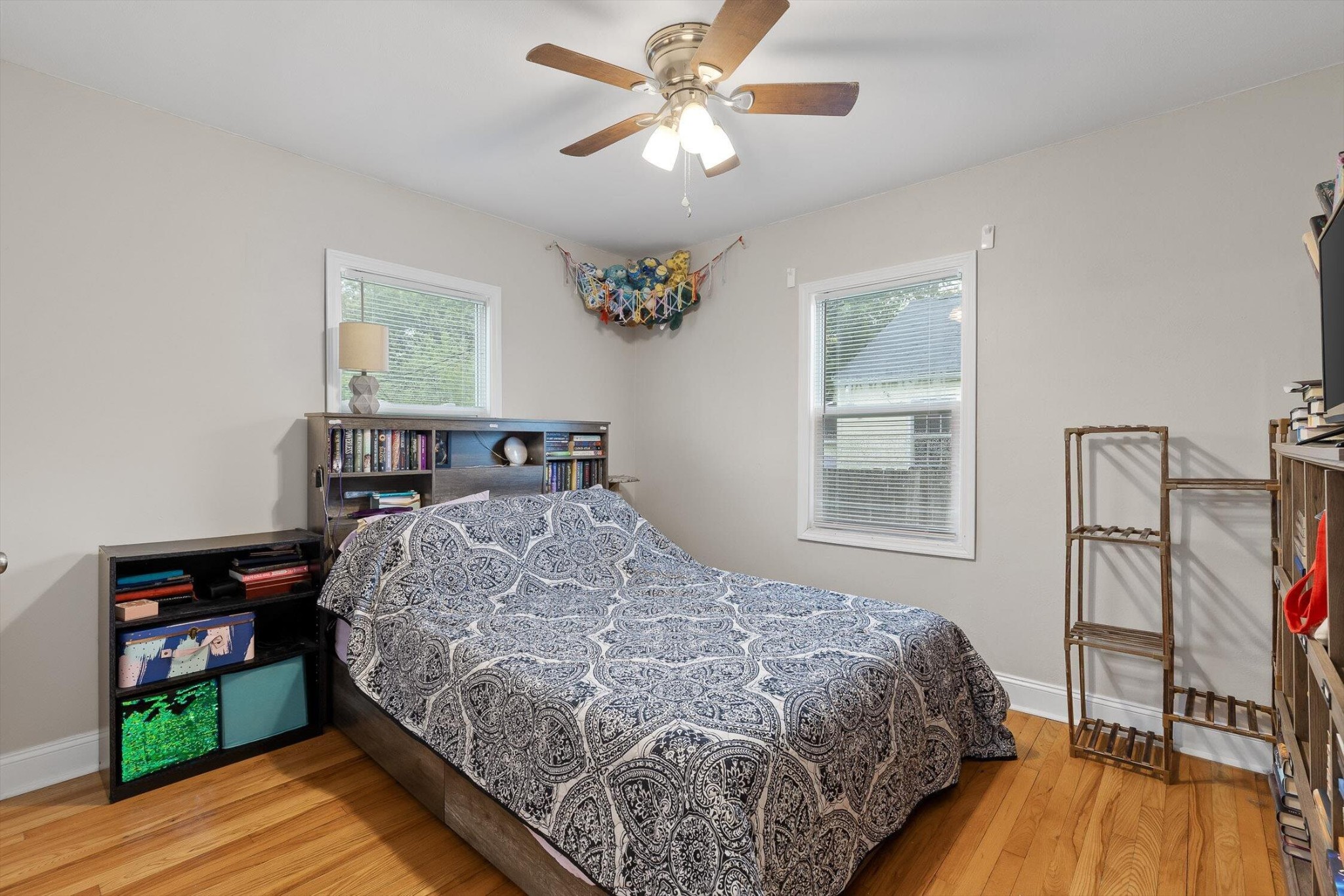 4919 Carolyn Lane