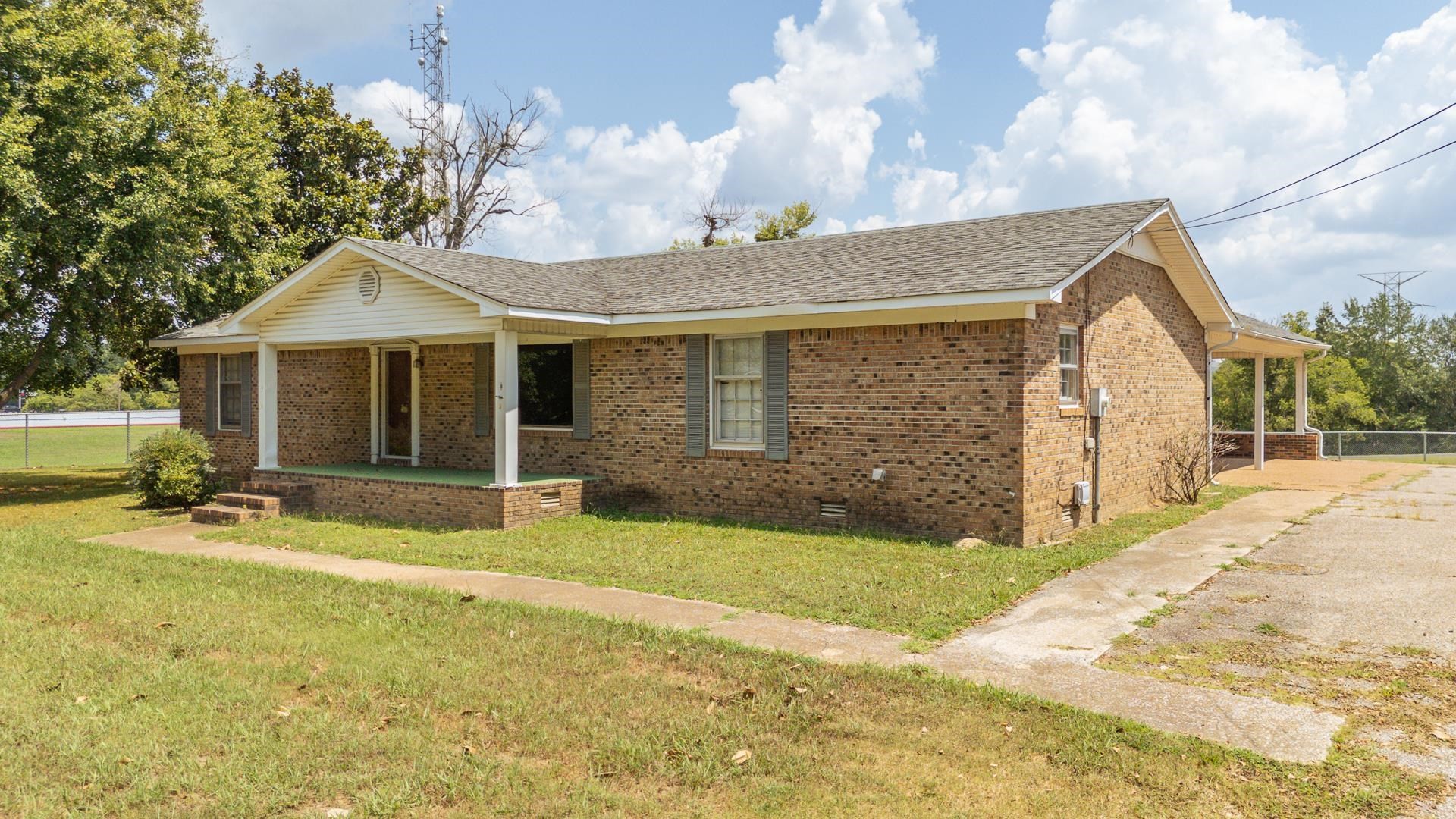 70 RIVERSIDE DR