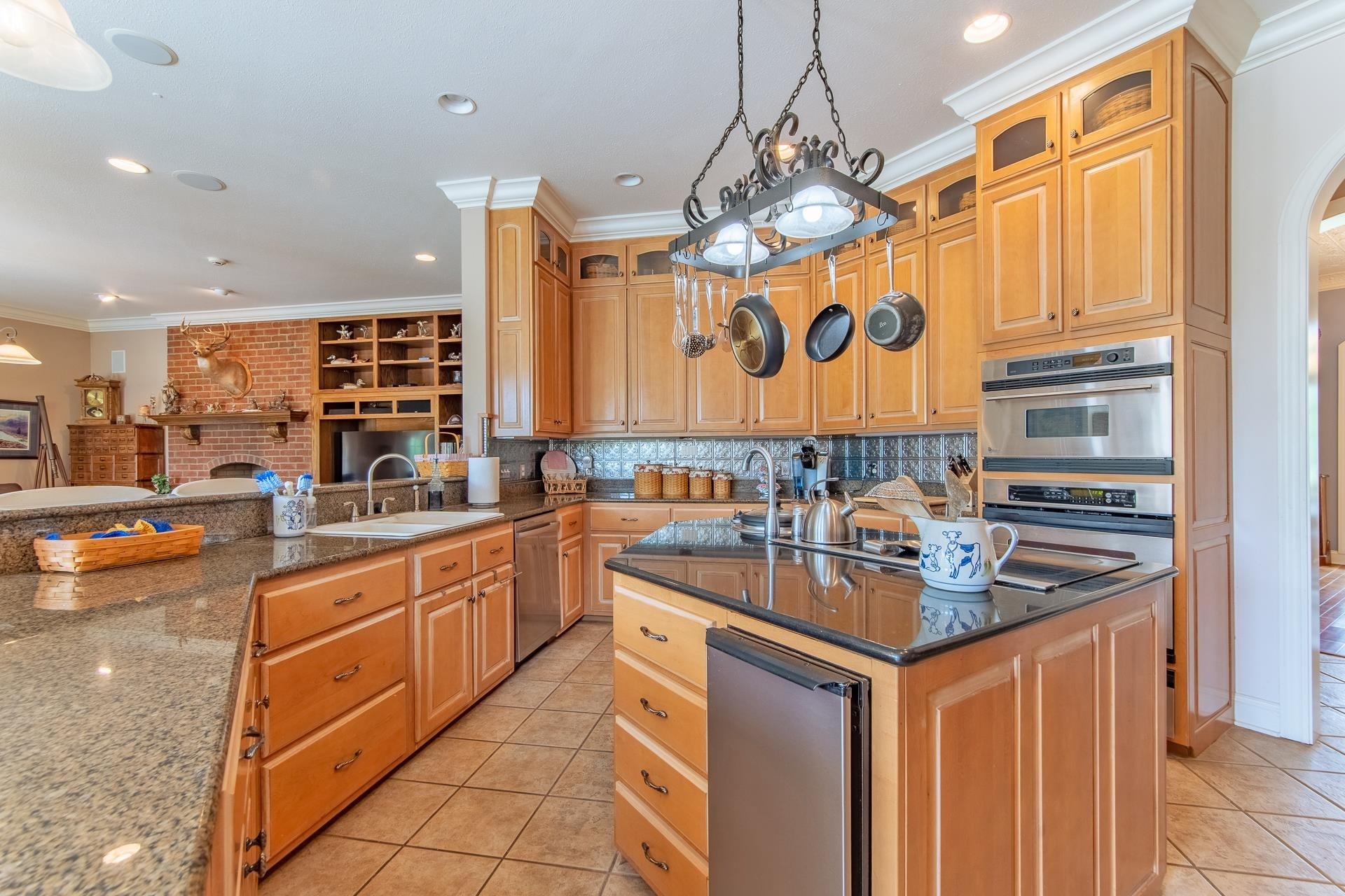 4265 CHARLIE POUNDS RD