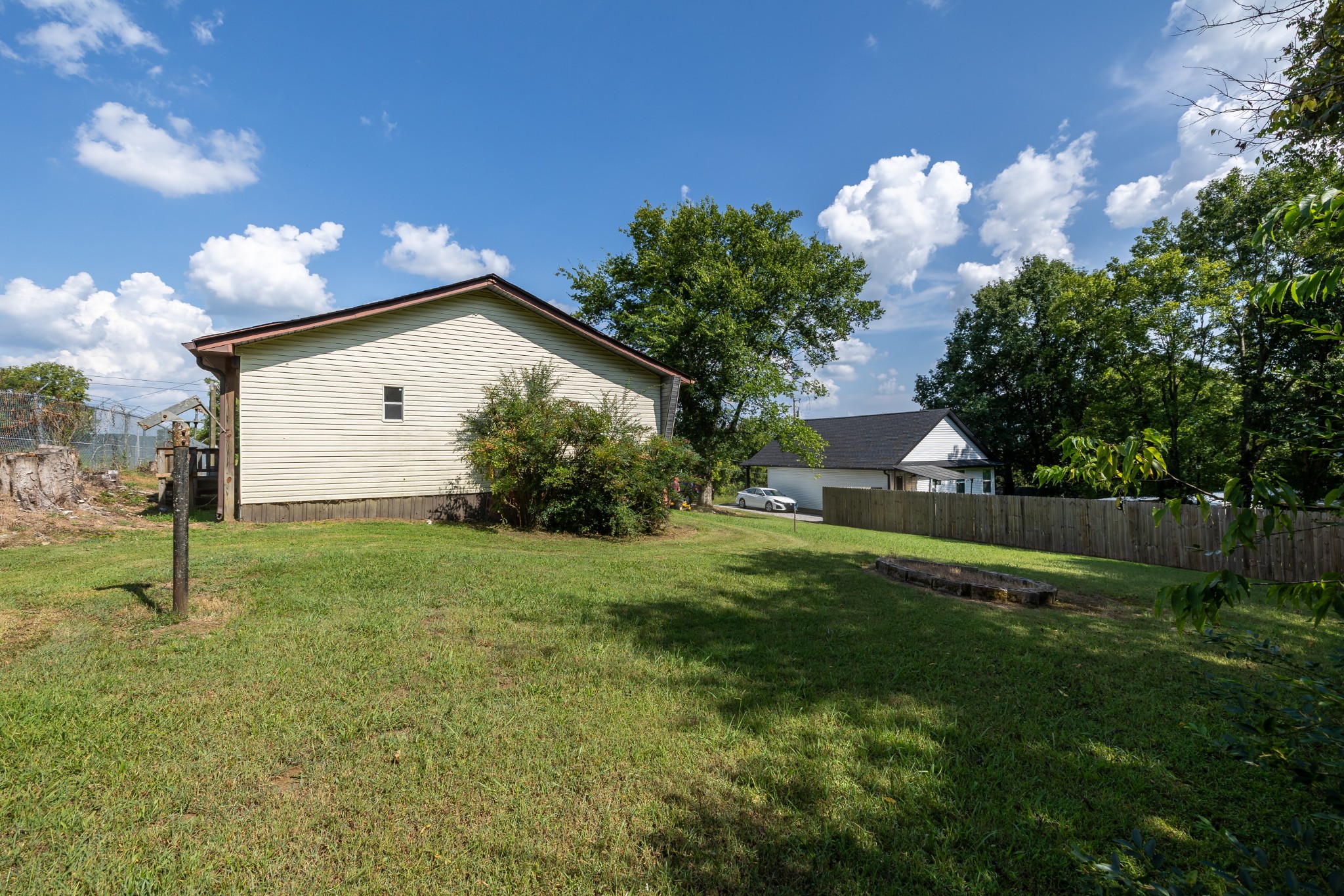 109 Fairview Ave