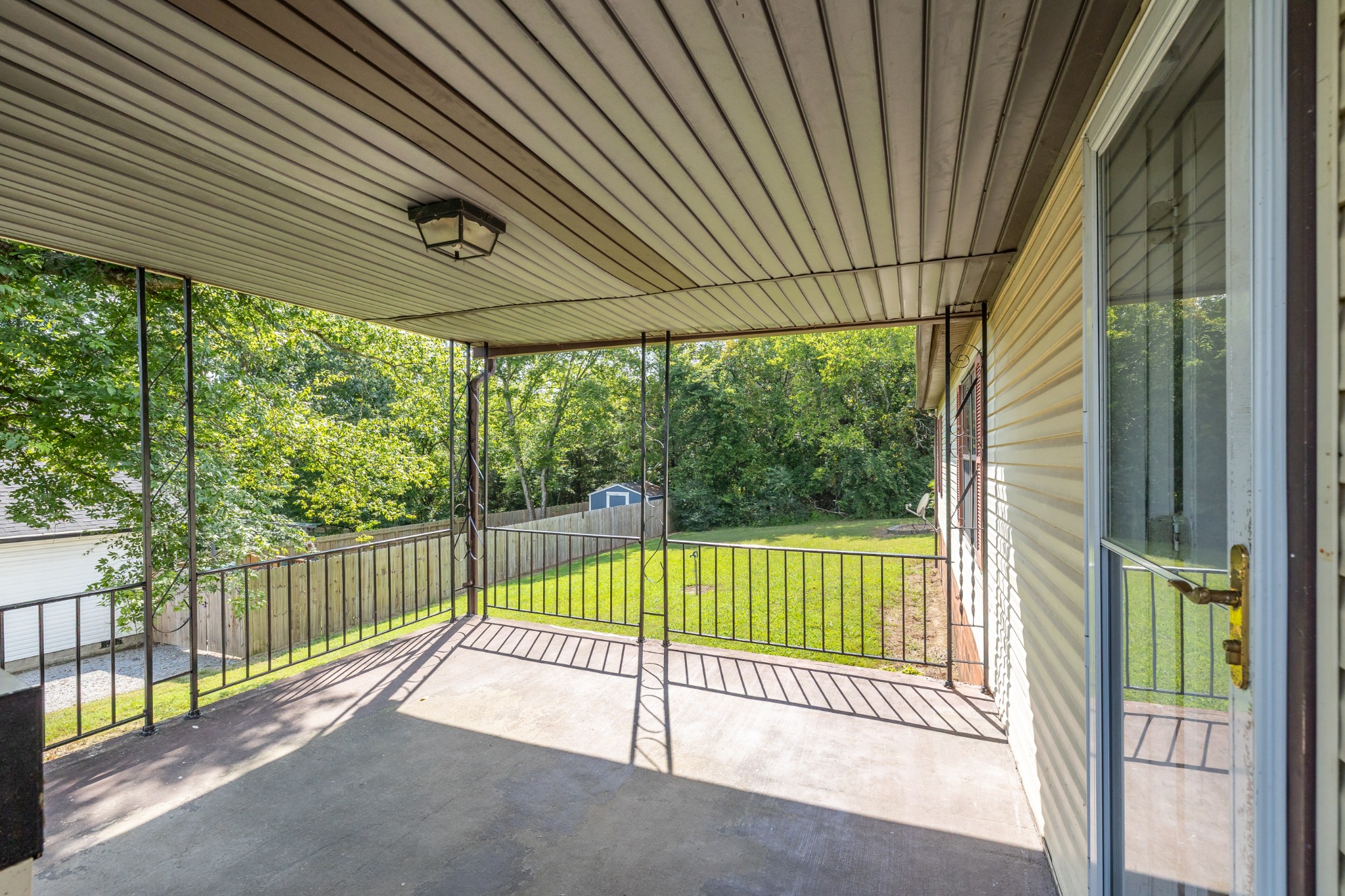 109 Fairview Ave