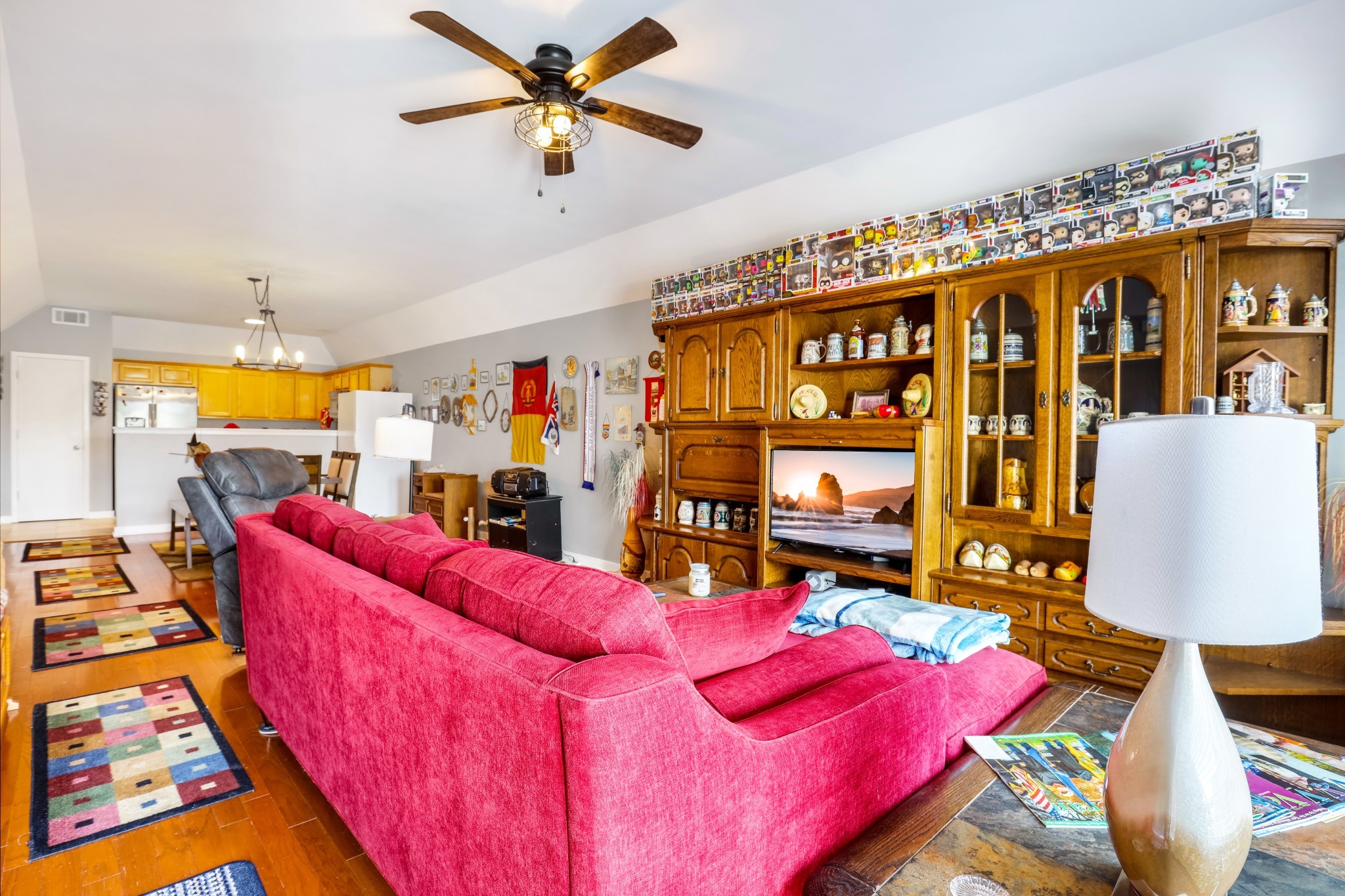 708 Bracken Trl