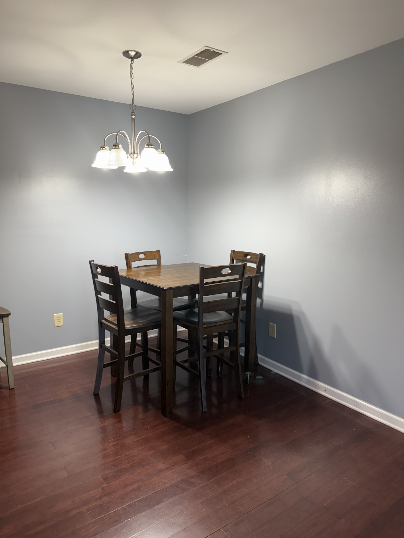 323 Forest Park Rd