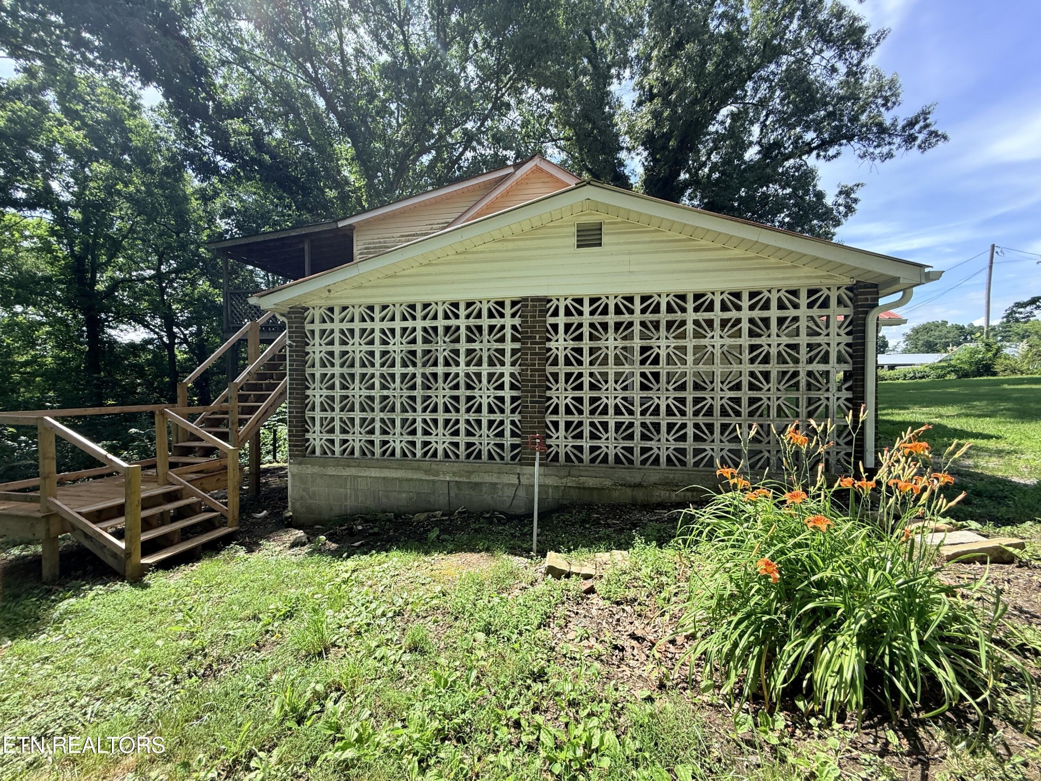 1089 Bicknell Road