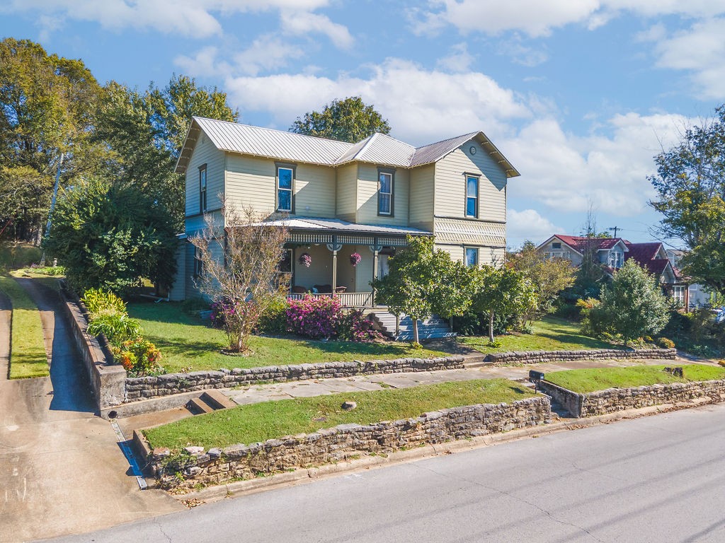 318 W Jefferson St