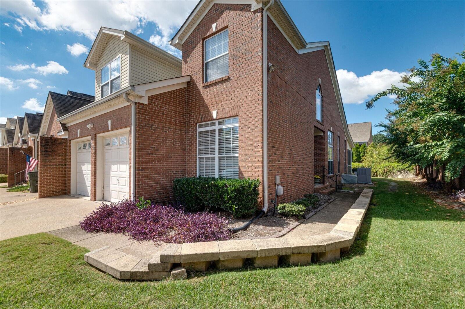 2431 Cone Flower Trail