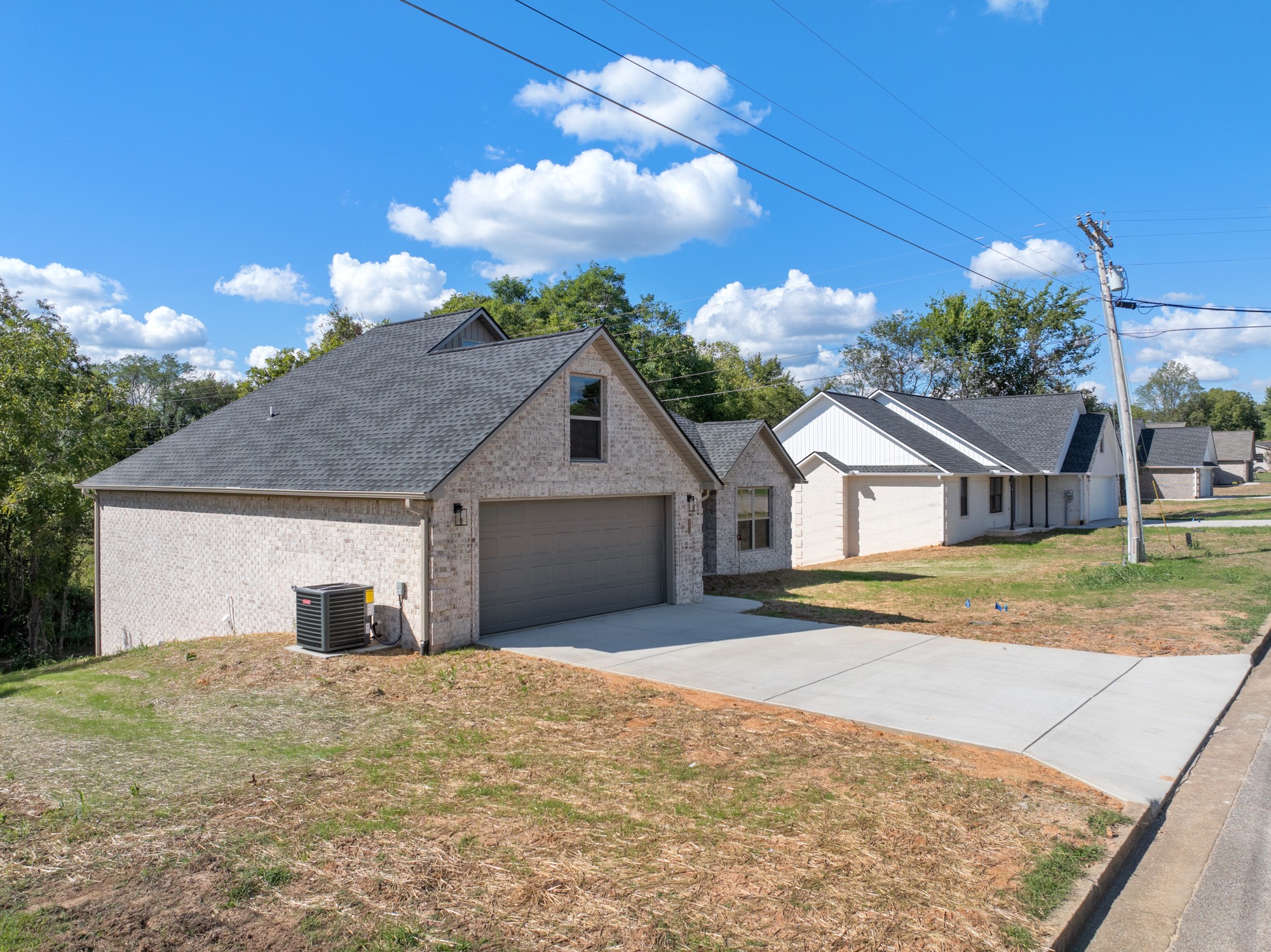 106 Derek Dr