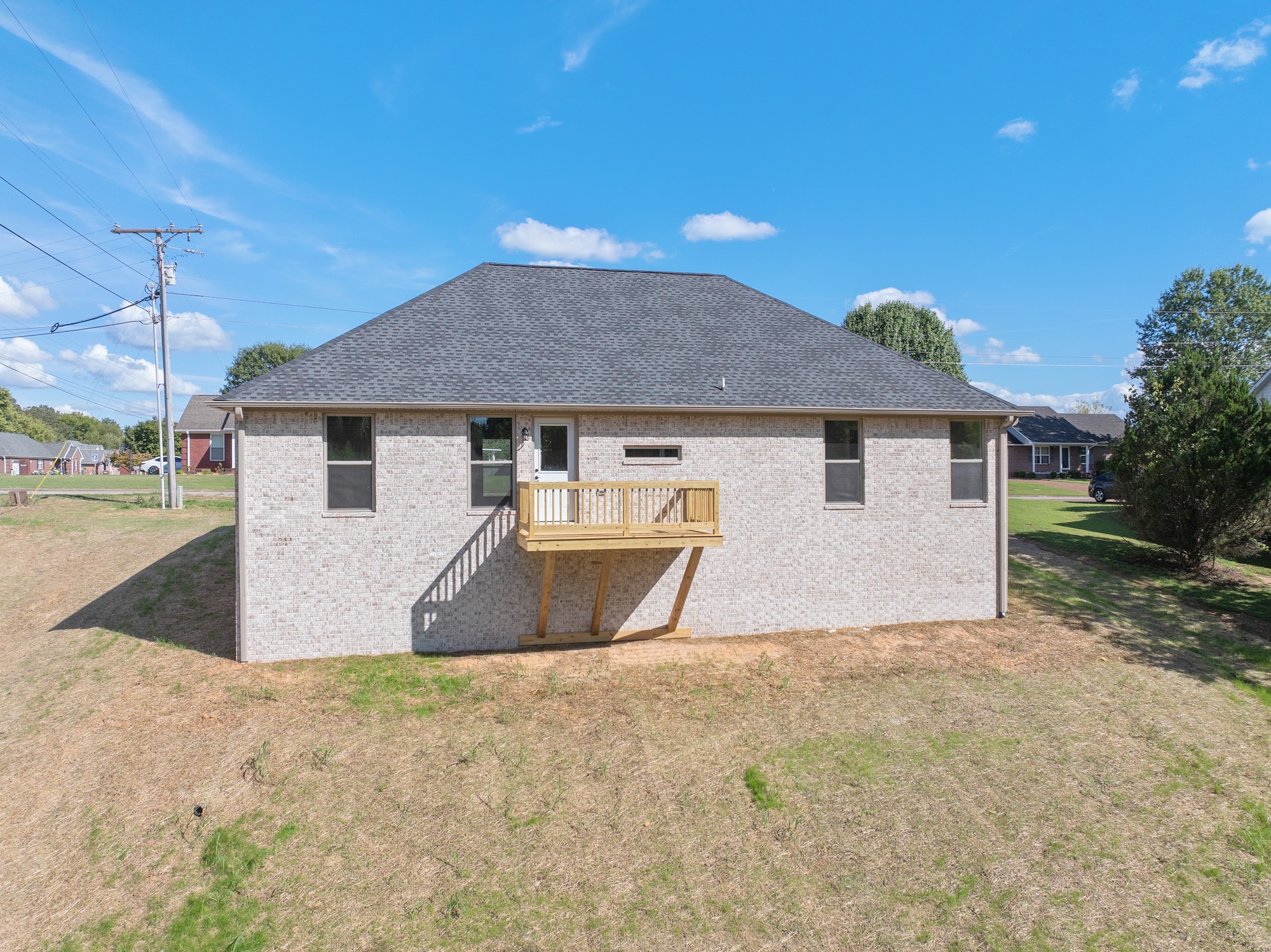 106 Derek Dr
