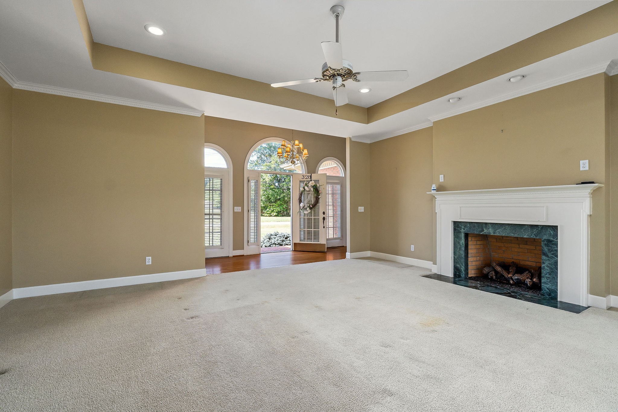 328 Riley Ave
