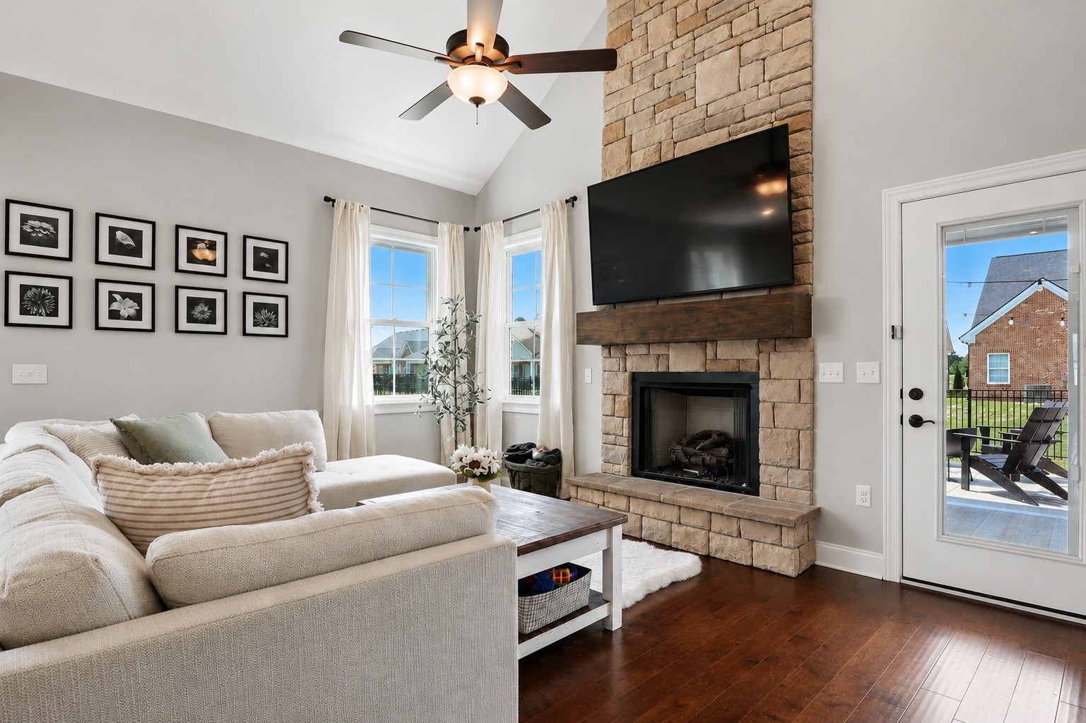 4103 Maples Farm Dr
