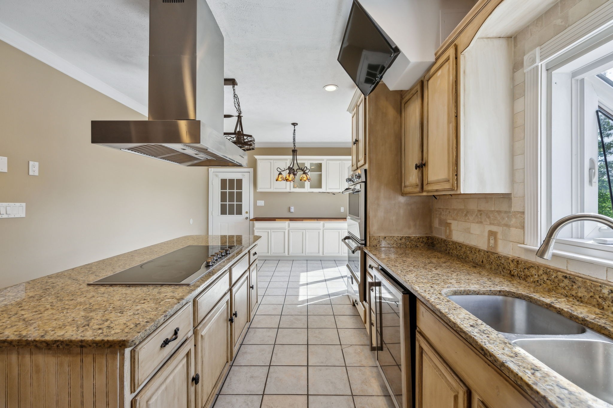 122 Windcrest Dr