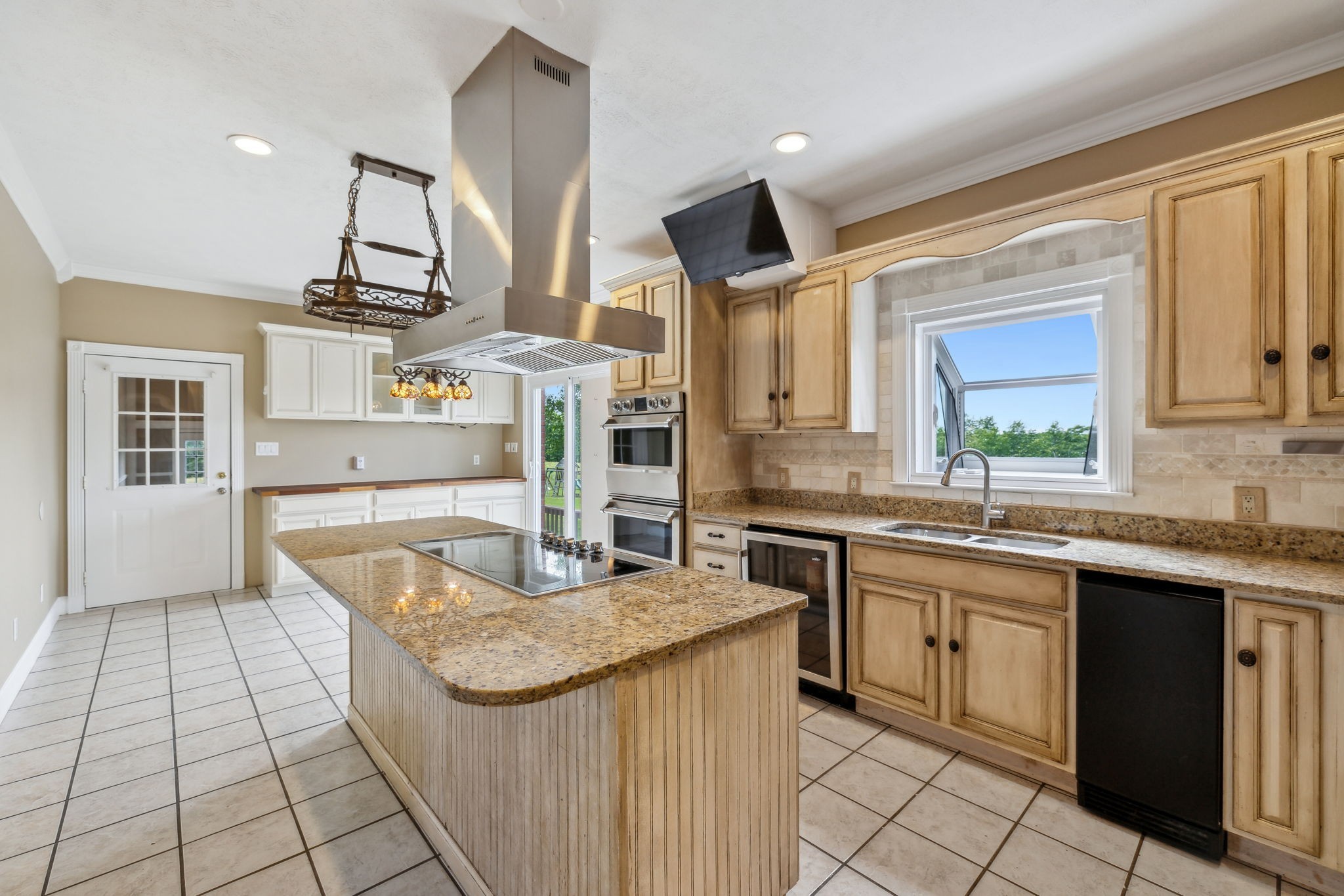 122 Windcrest Dr