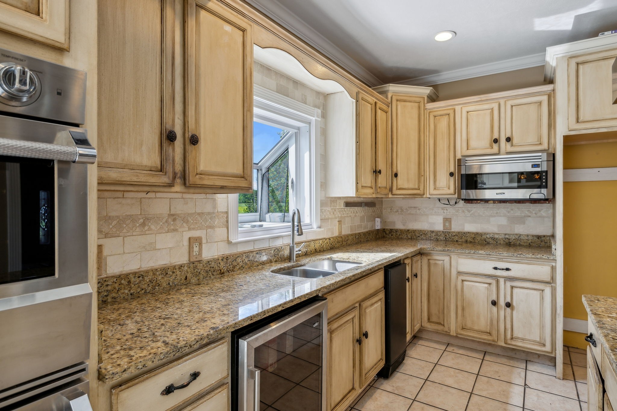122 Windcrest Dr