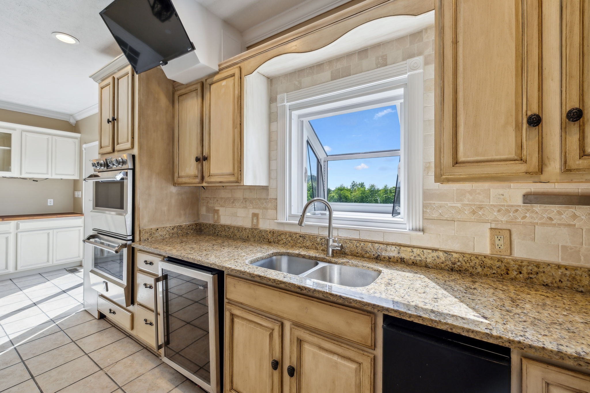 122 Windcrest Dr