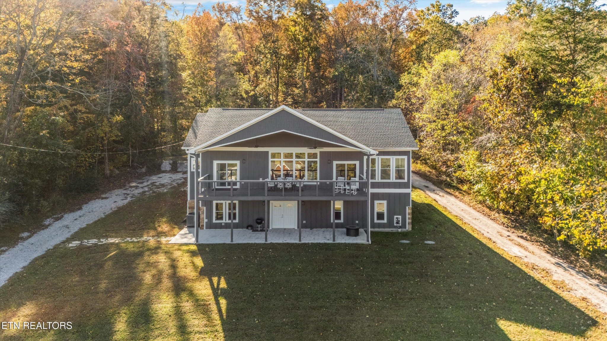 620 E Norris Point Rd