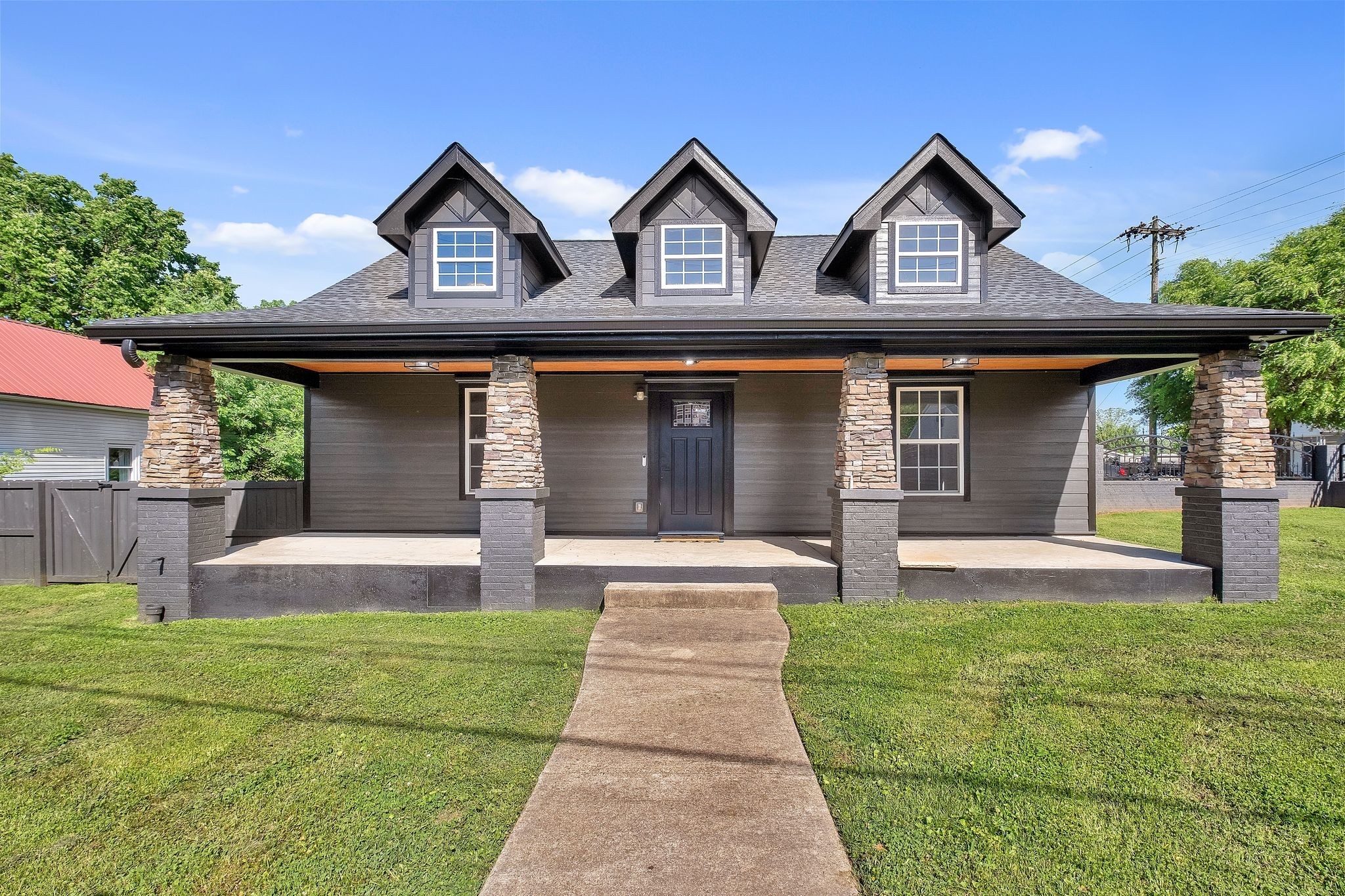1513 Highland Ave