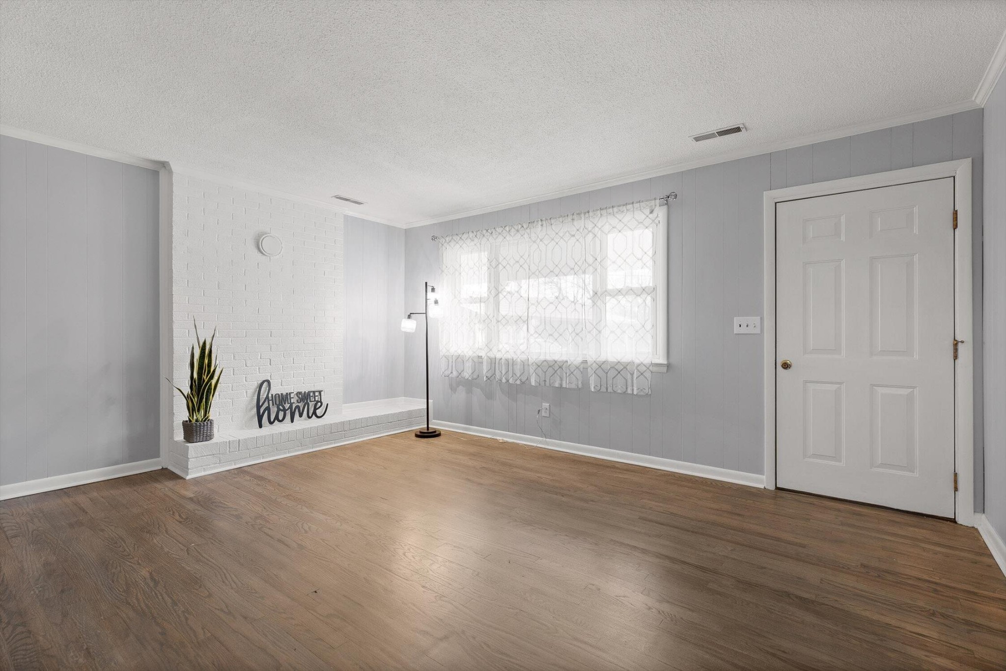 599 Steele Road