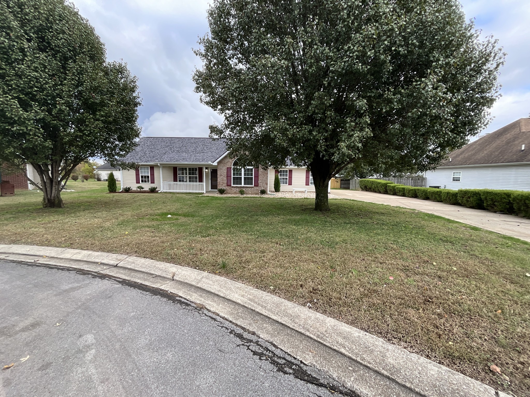 2712 Pickards Pt