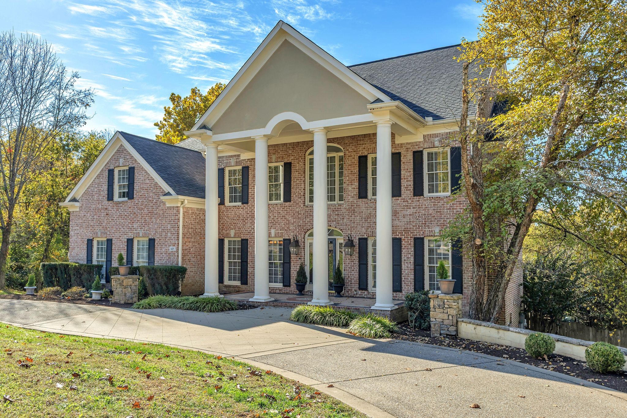 625 German Ln
