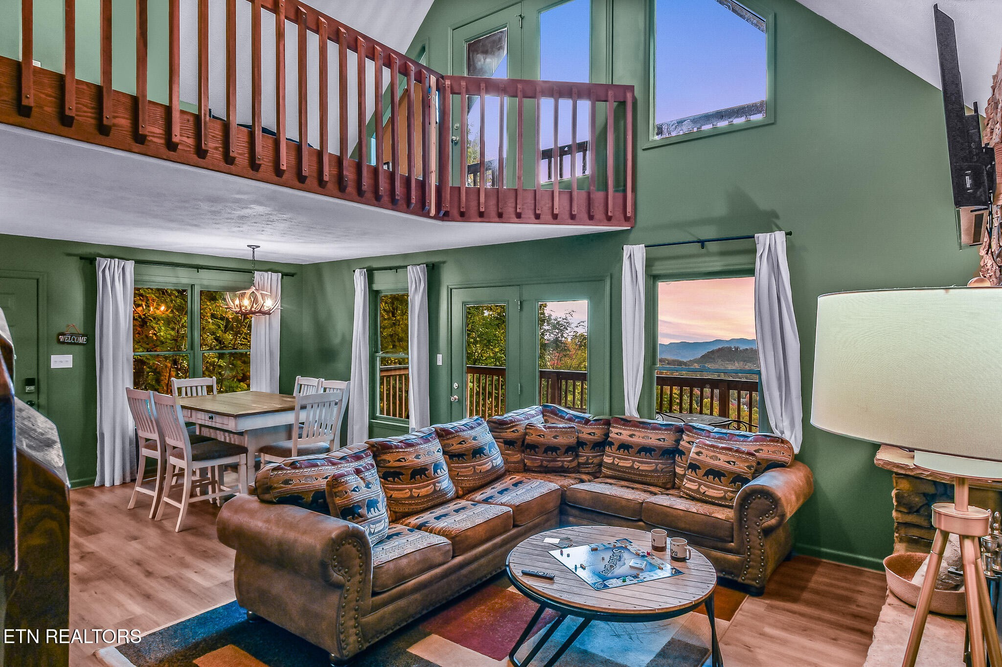 1819 W Arolla Ct