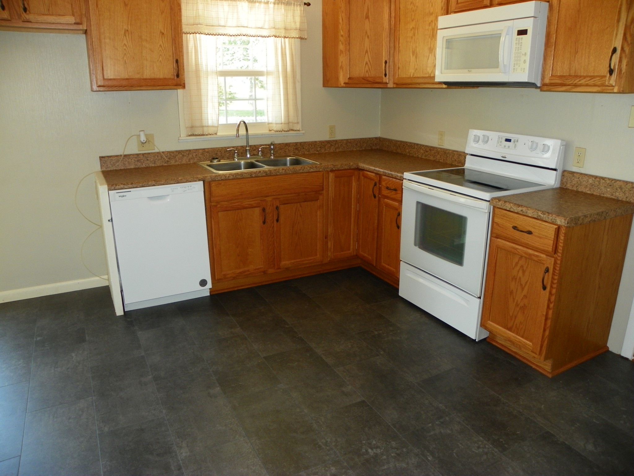 202 Gillen Dr