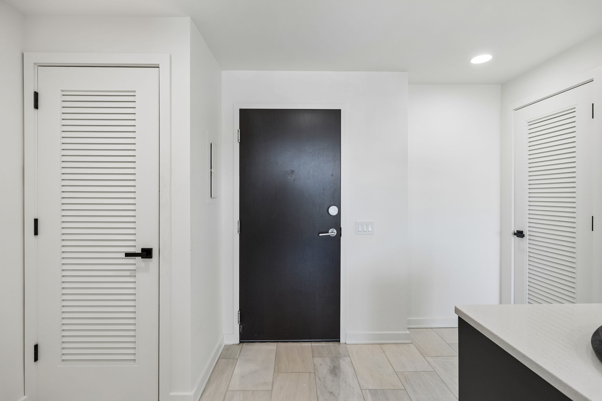 1212 Laurel