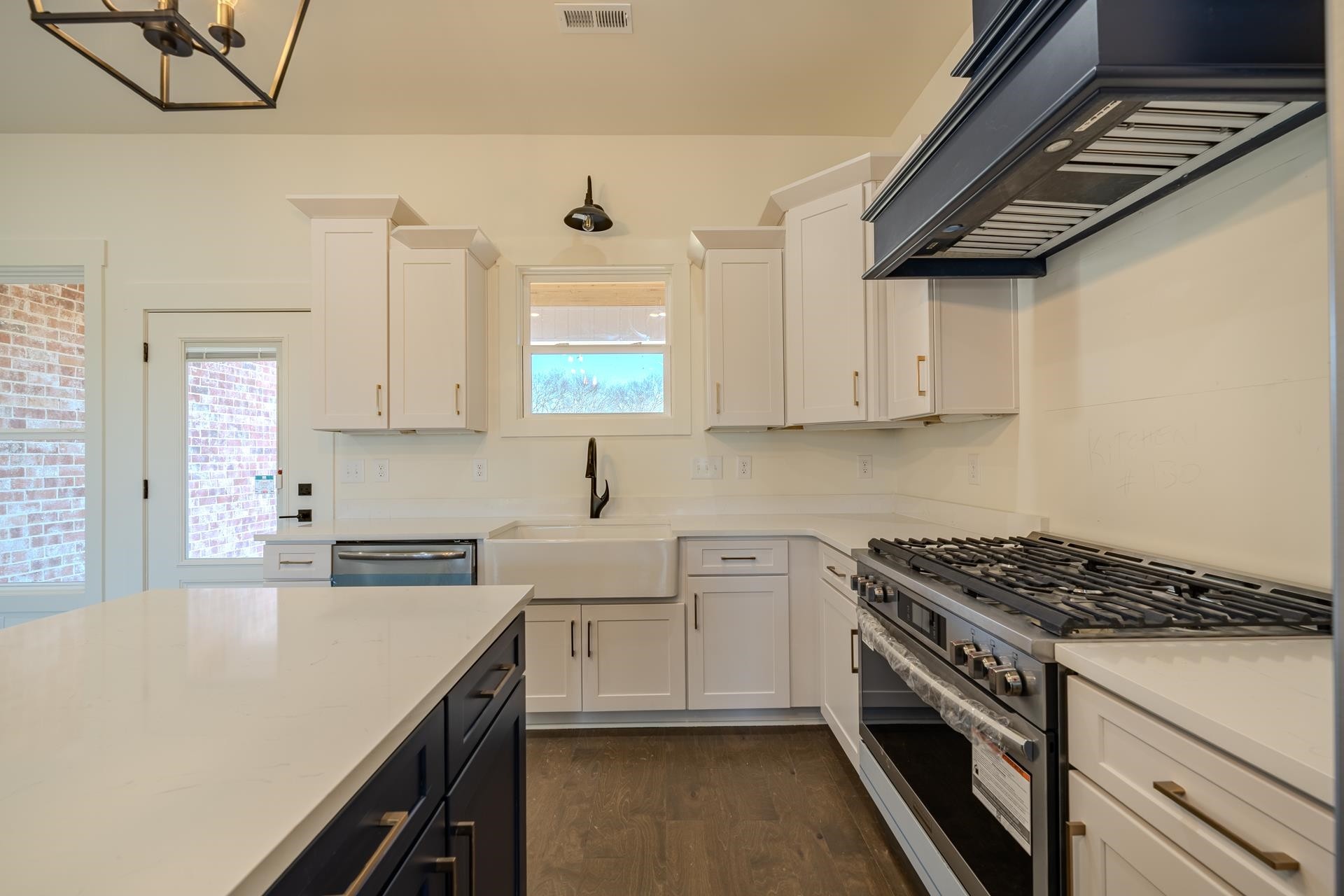 130 BELVEDERE CIR