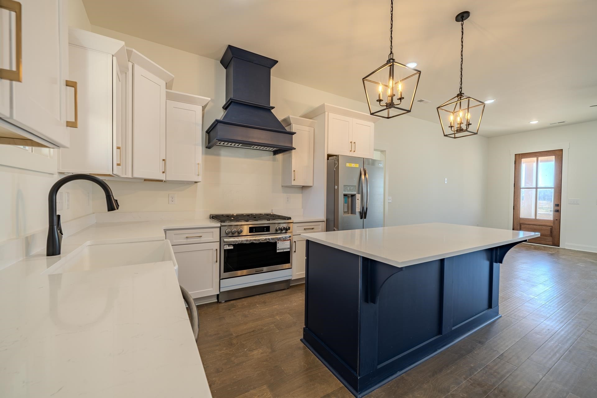130 BELVEDERE CIR