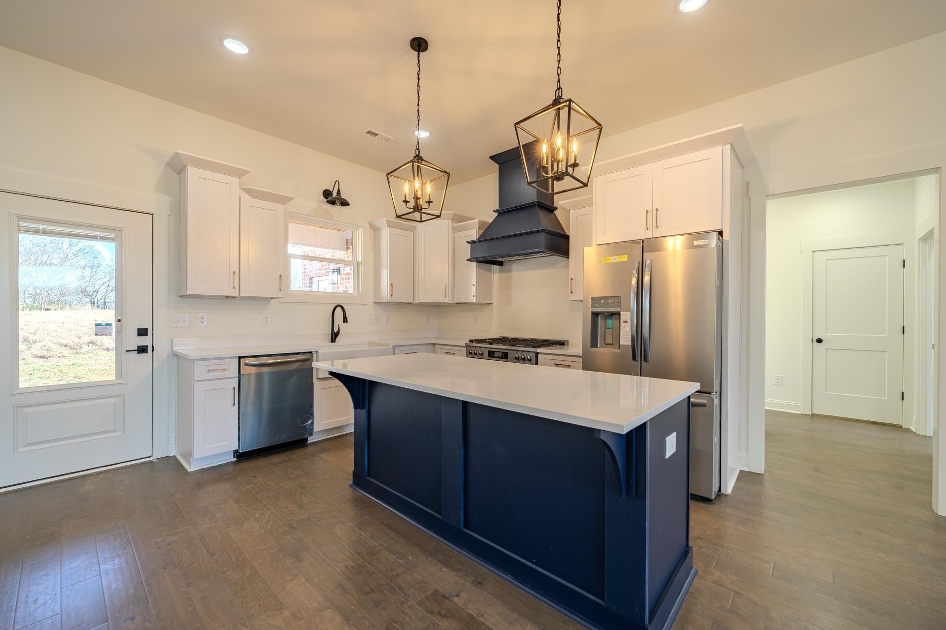 130 BELVEDERE CIR