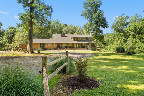 2900 Tanyard Hill Rd
