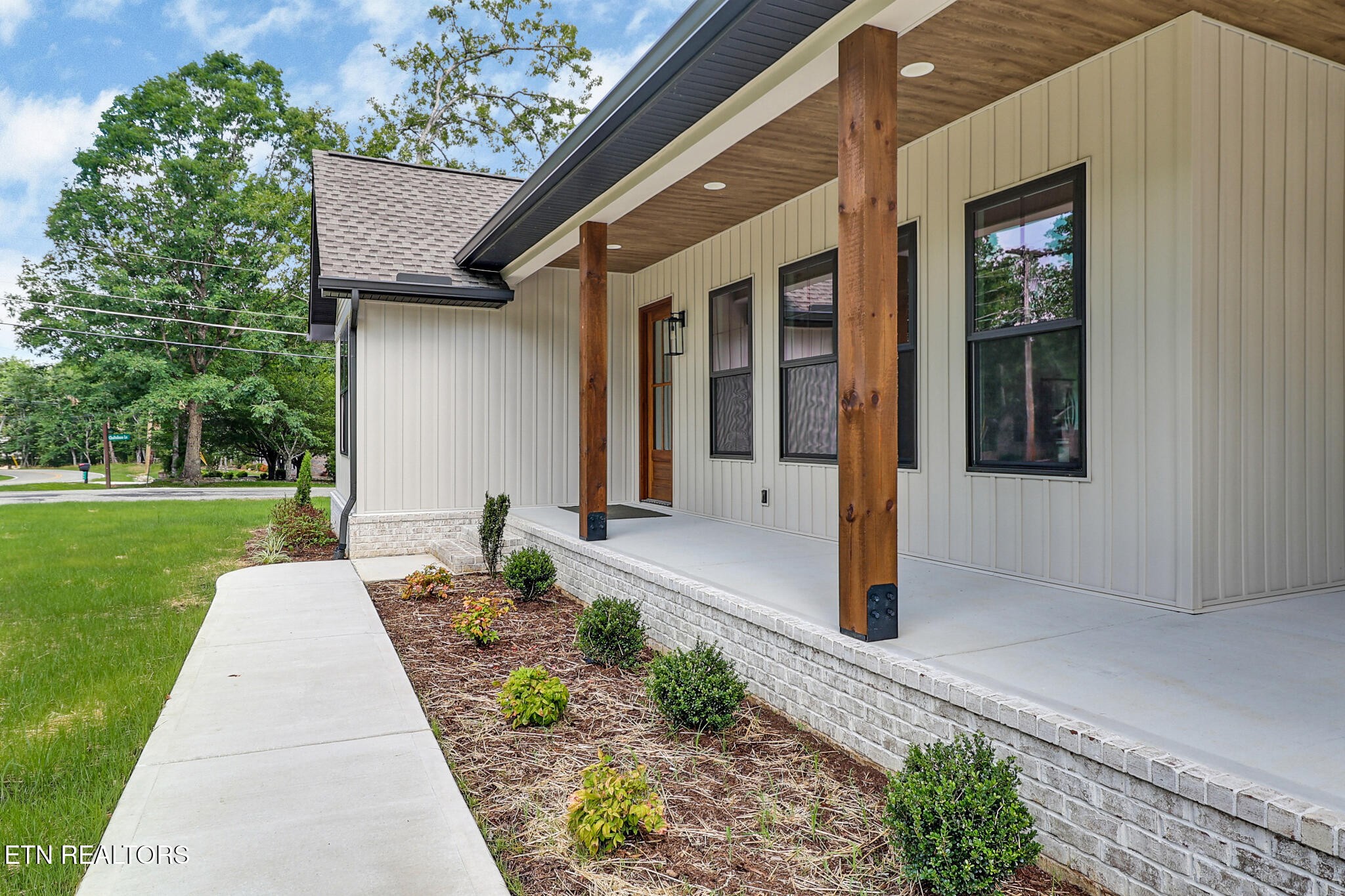 124 Markham Lane