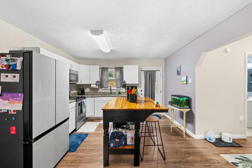 250 McDeerman Rd