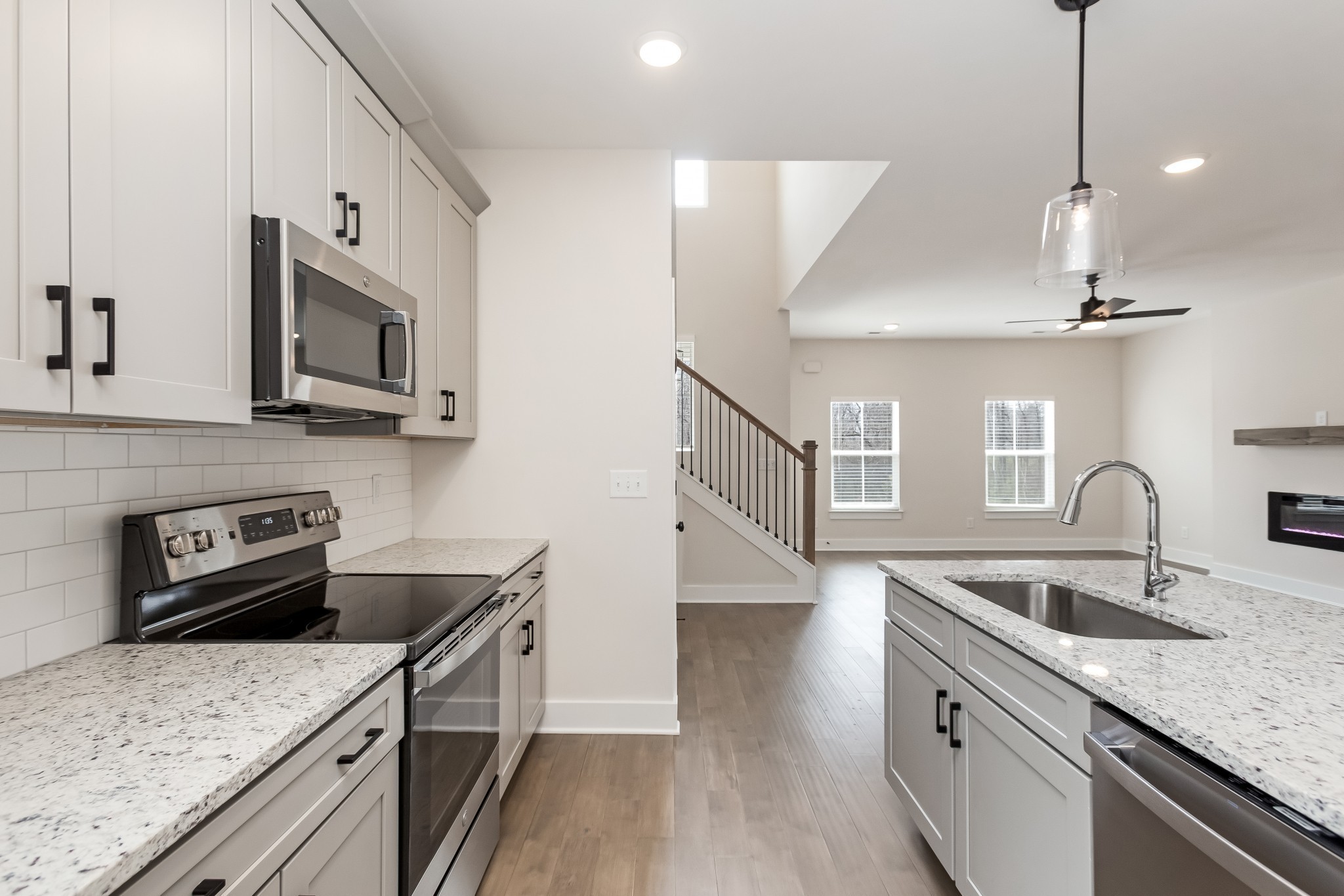 323 Jasmine Park