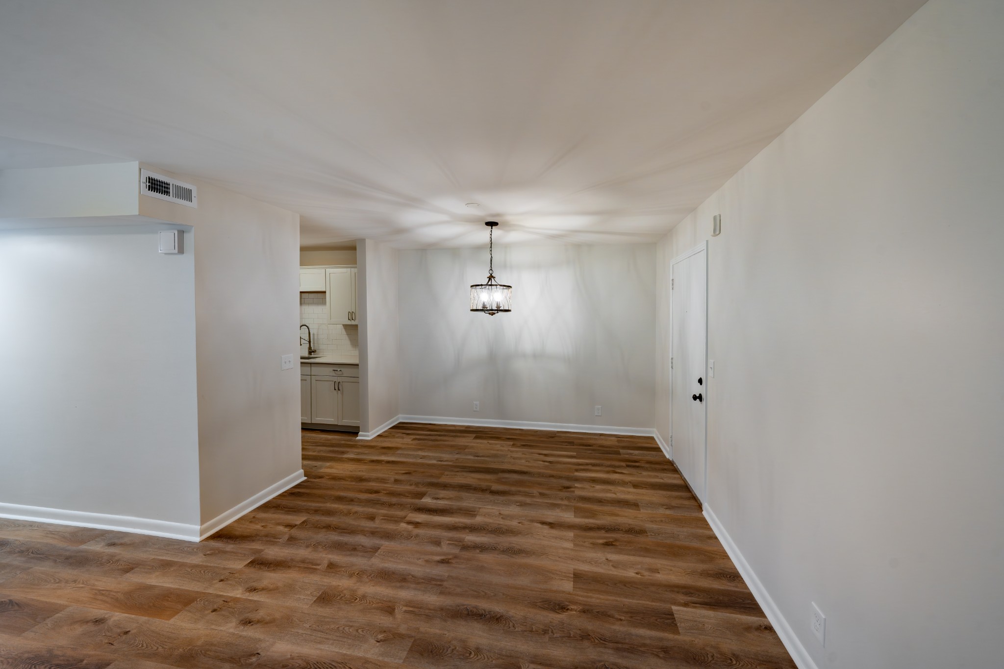 2929 Selena Dr