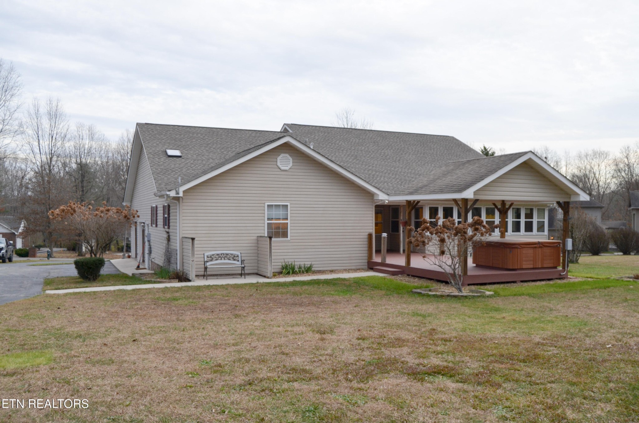 170 Pin Oak Lane