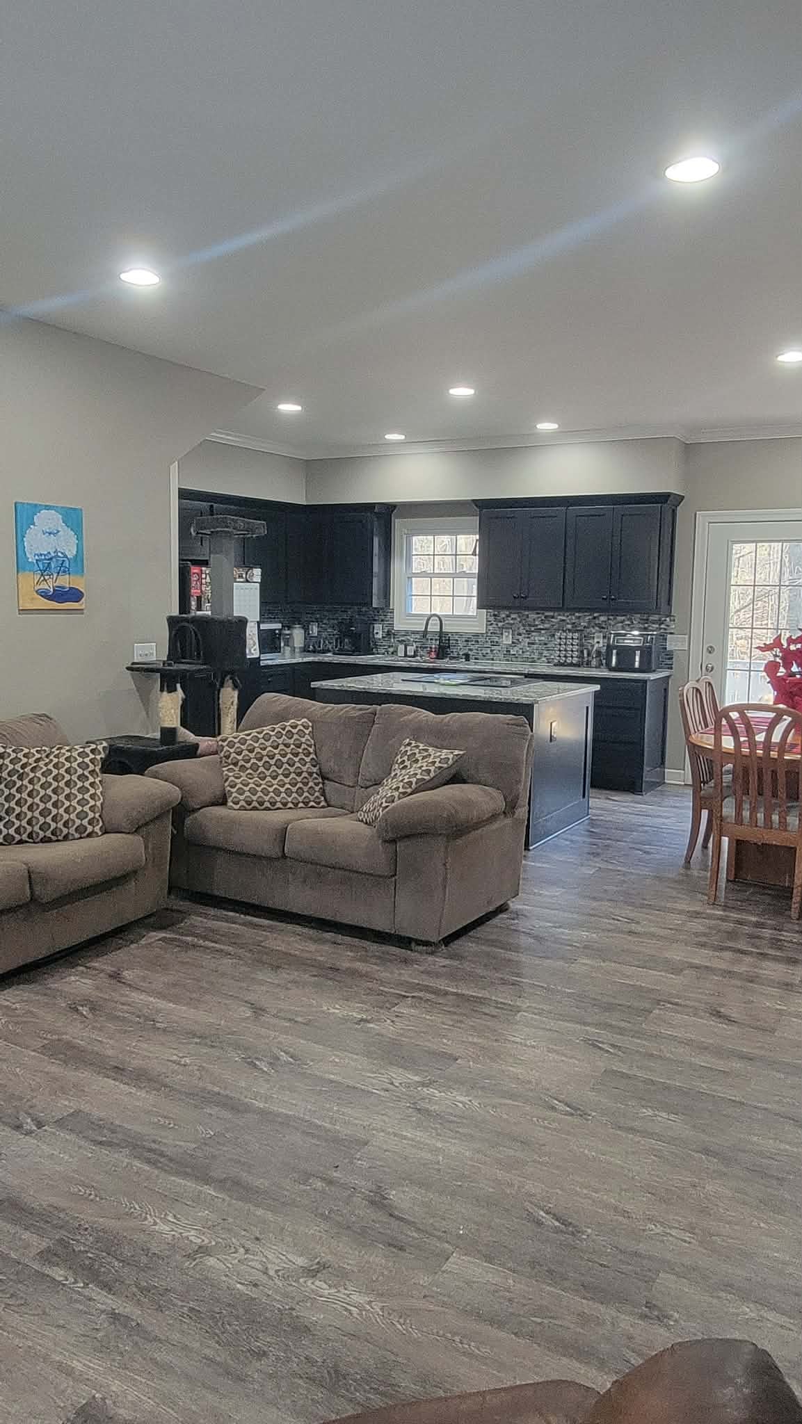 365 Glendale Dr