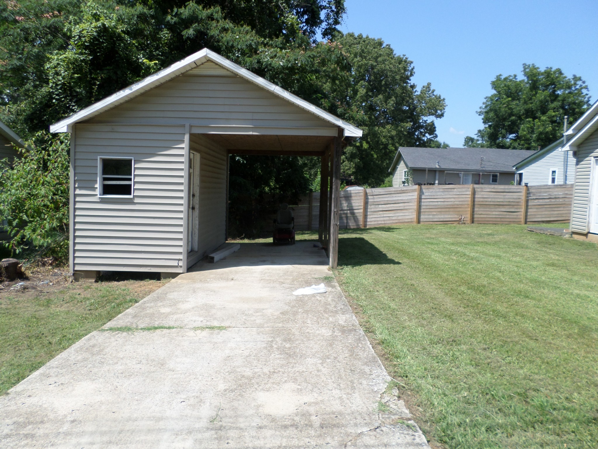 111 Rhea St
