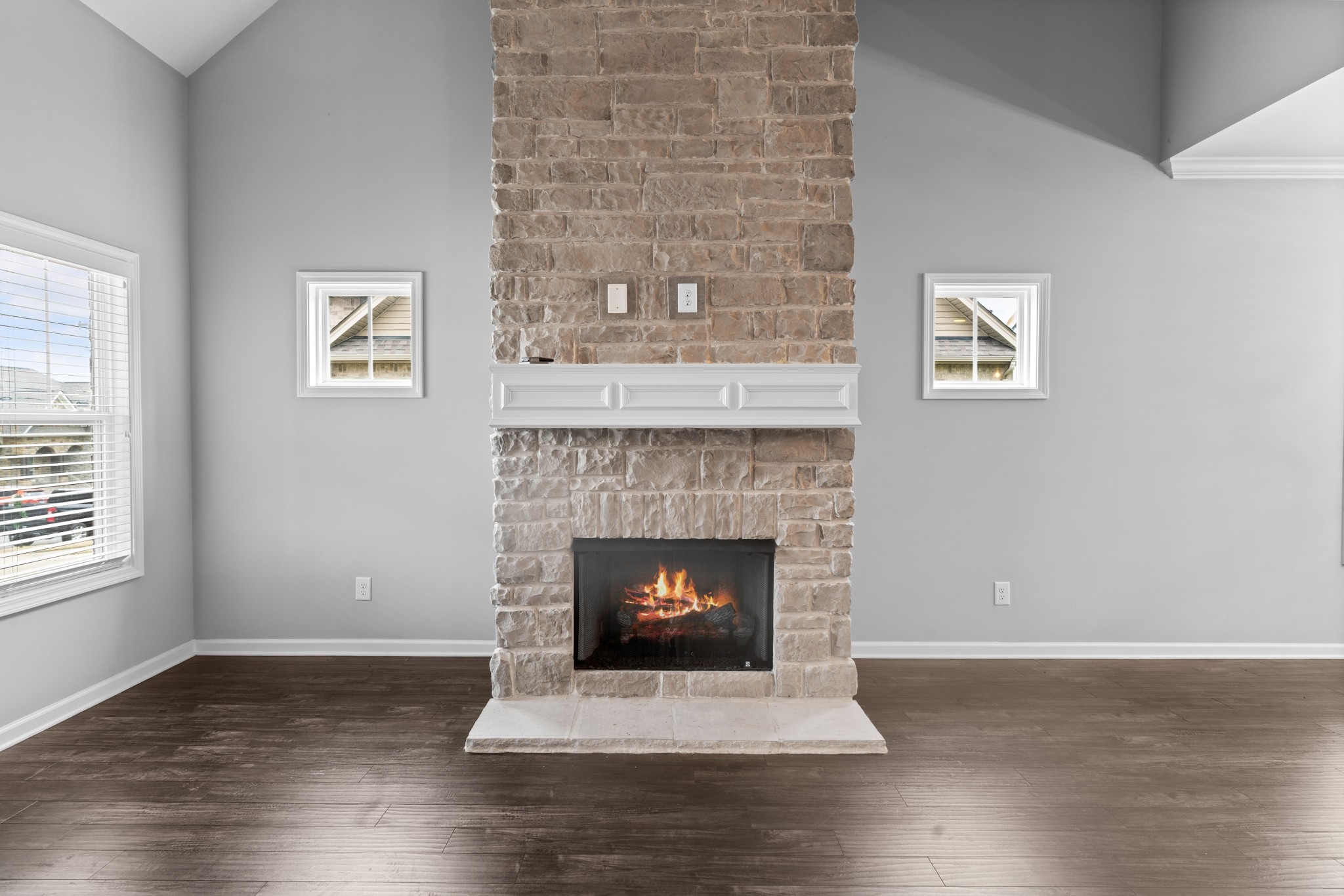 222 Hutch Ct