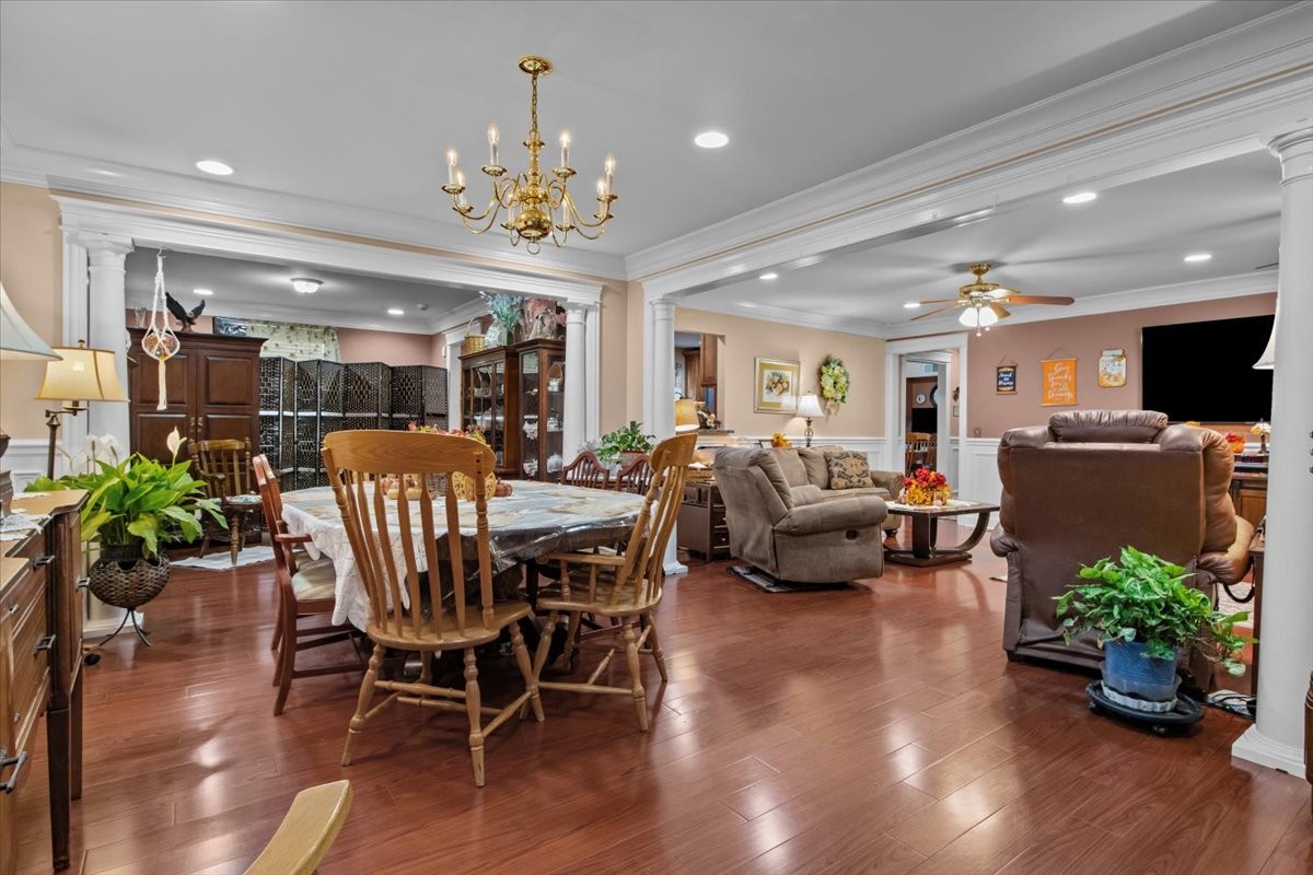307 Crestview Dr