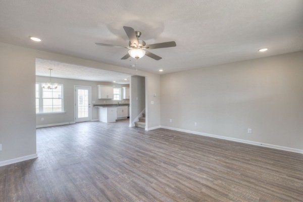 6 Laurel View St