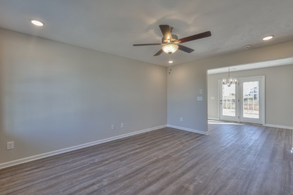 7 Laurel View St