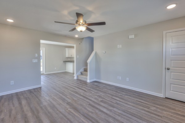 7 Laurel View St
