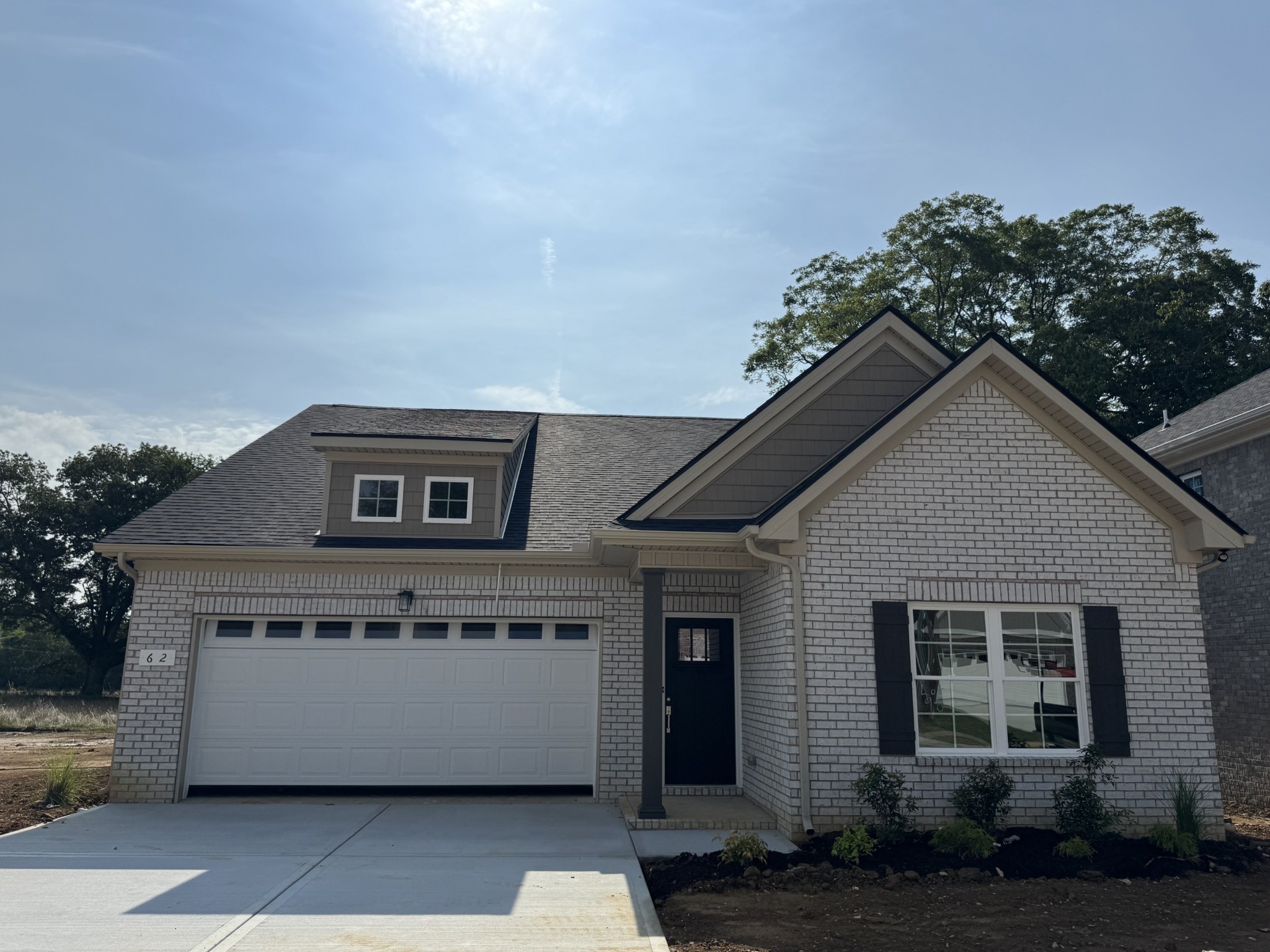8 Laurel View St