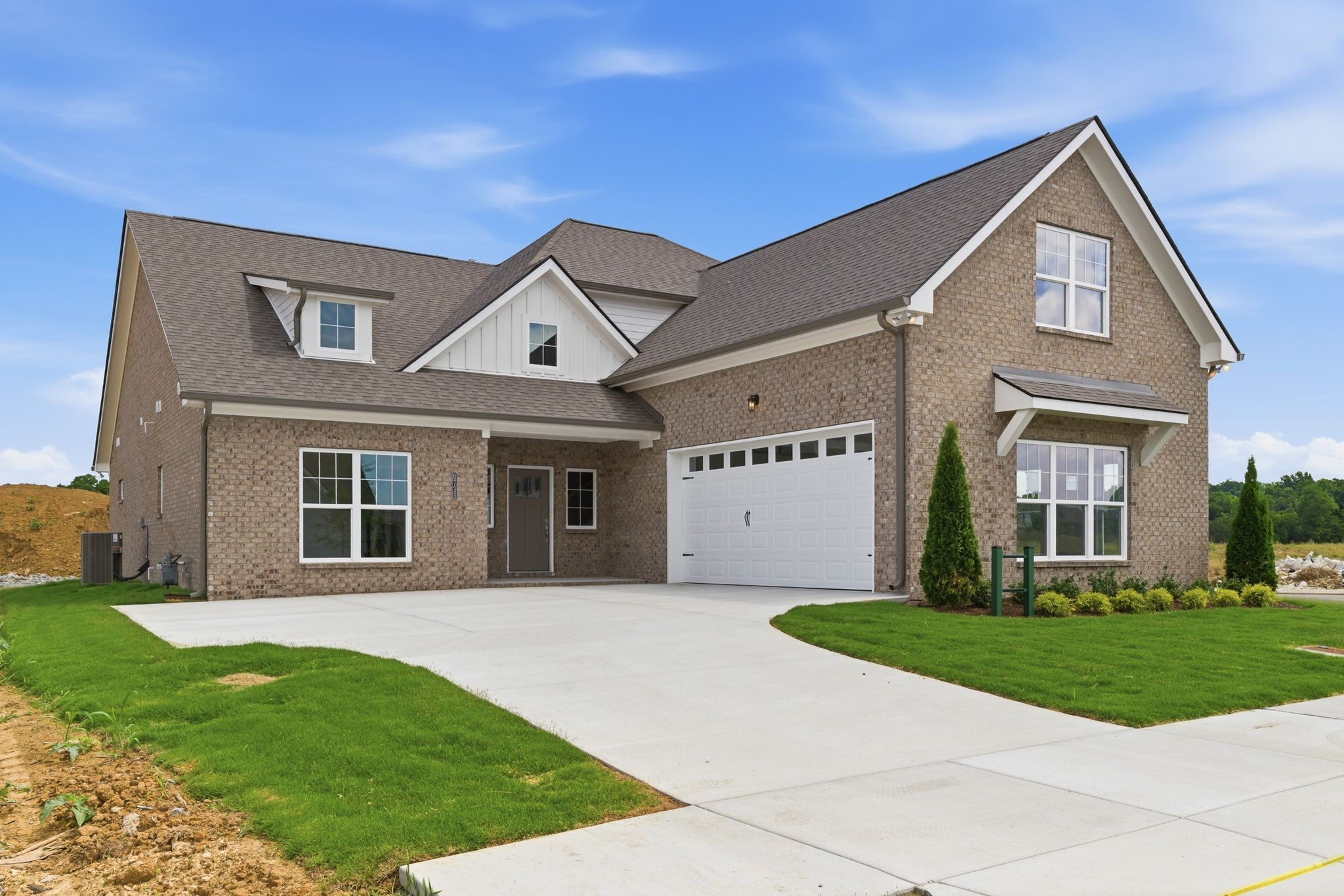 6733 Bonnafair Dr