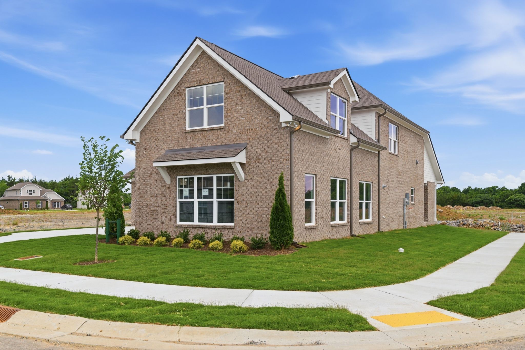 6733 Bonnafair Dr