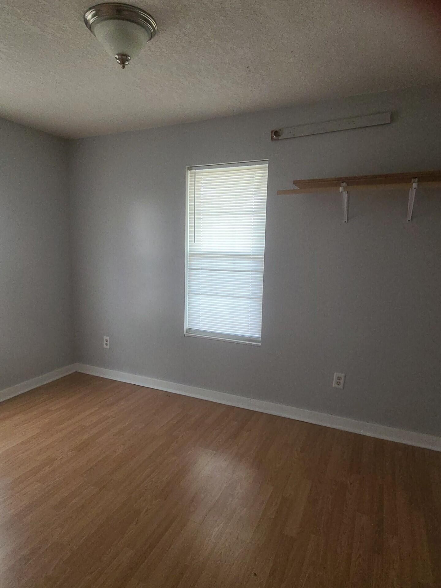 3030 Mcreynolds Avenue, SE