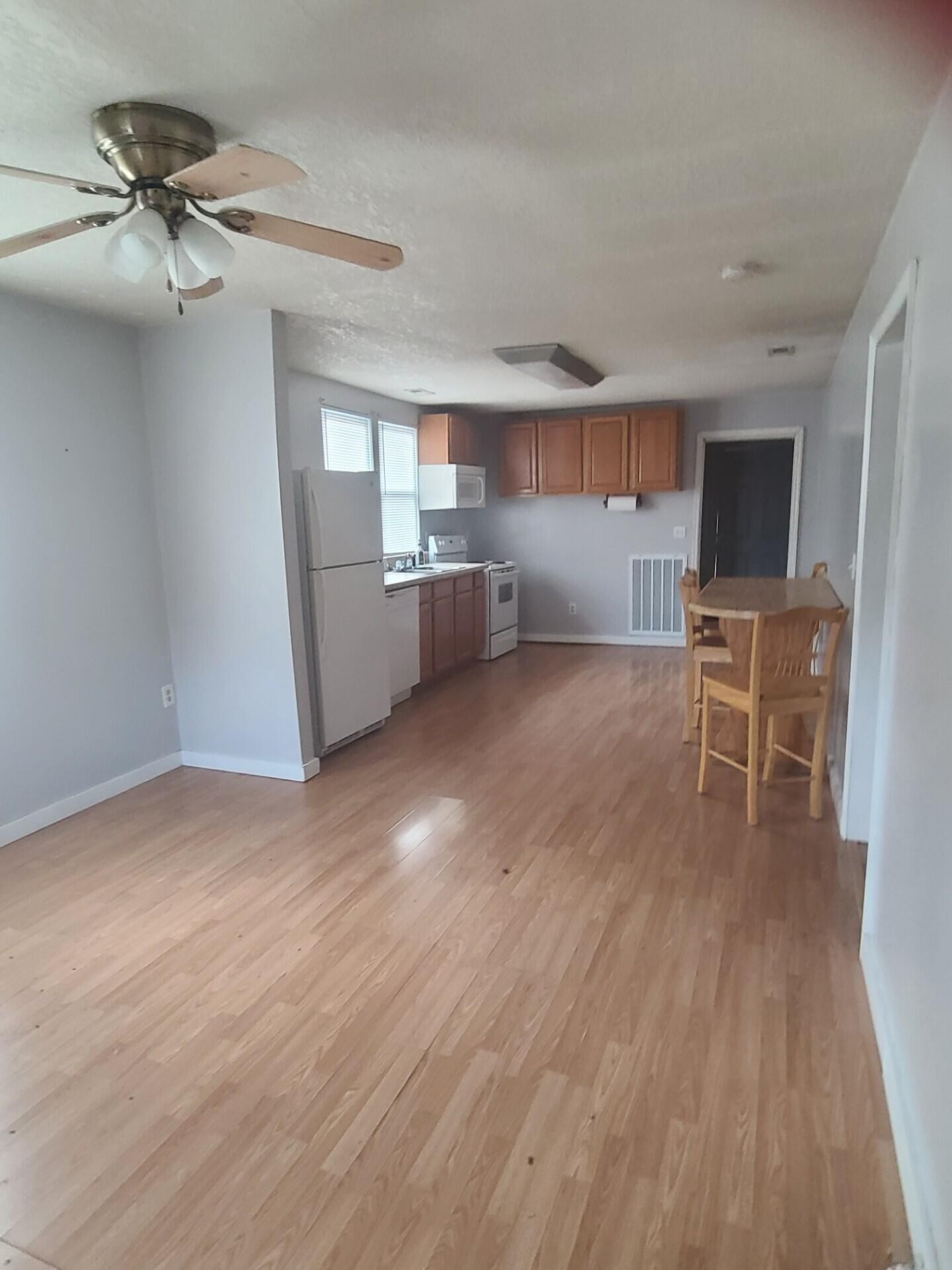 3030 Mcreynolds Avenue, SE
