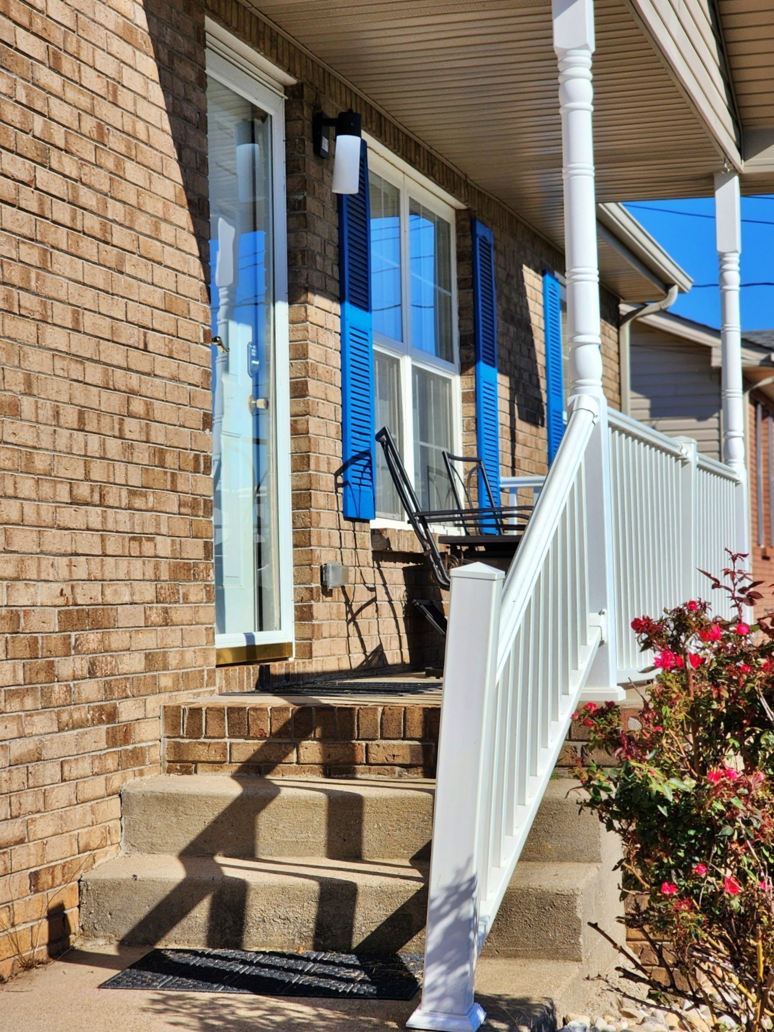 345 Donna Dr